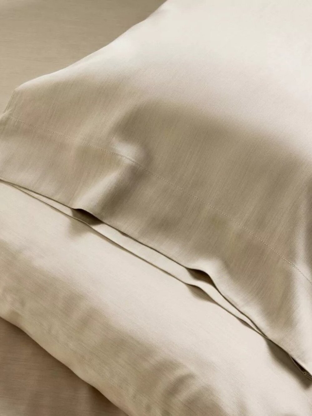 Casaluna Light Olive Green 400 Thread Bamboo Rayon King Pillowcase Set 20" x 40" - Picture 3 of 6